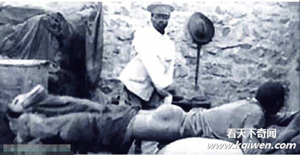 实拍各国古代脱裤子打屁股的笞刑现场 最没尊严的刑罚(组图20P)